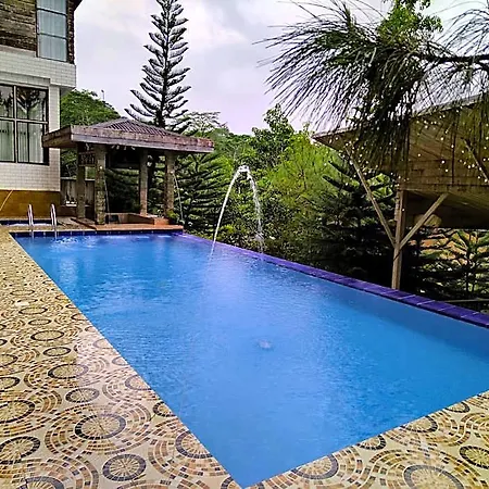 The Farmhouse Private Resort